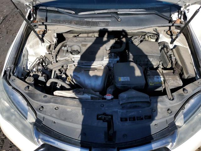 4T1BF1FK5GU233599 - 2016 TOYOTA CAMRY LE WHITE photo 11