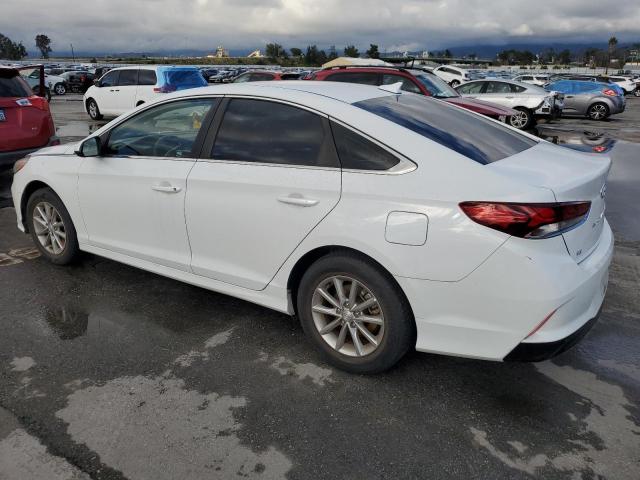 5NPE24AF6JH653561 - 2018 HYUNDAI SONATA SE WHITE photo 2