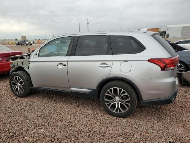 JA4AD2A38JJ004204 - 2018 MITSUBISHI OUTLANDER ES SILVER photo 2