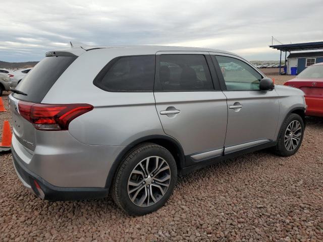 JA4AD2A38JJ004204 - 2018 MITSUBISHI OUTLANDER ES SILVER photo 3