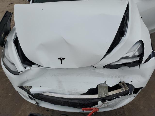 7SAYGDEE7NF394795 - 2022 TESLA MODEL Y WHITE photo 11