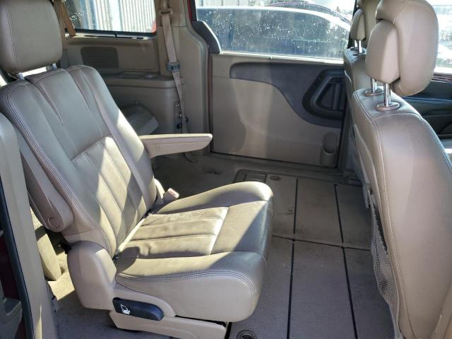 2C4RC1CG4CR193034 - 2012 CHRYSLER TOWN & COU TOURING L RED photo 11