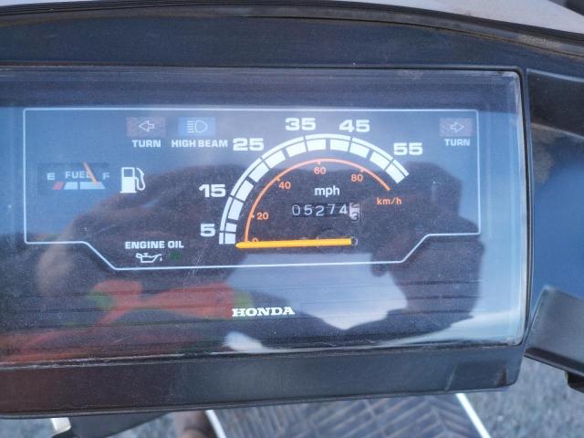 3H1HF0316XD400007 - 1999 HONDA CH80 WHITE photo 8