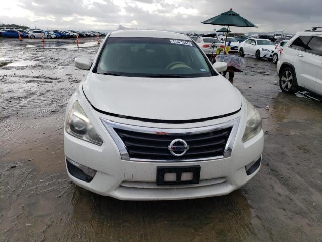 1N4AL3AP8FN328129 - 2015 NISSAN ALTIMA 2.5 WHITE photo 5