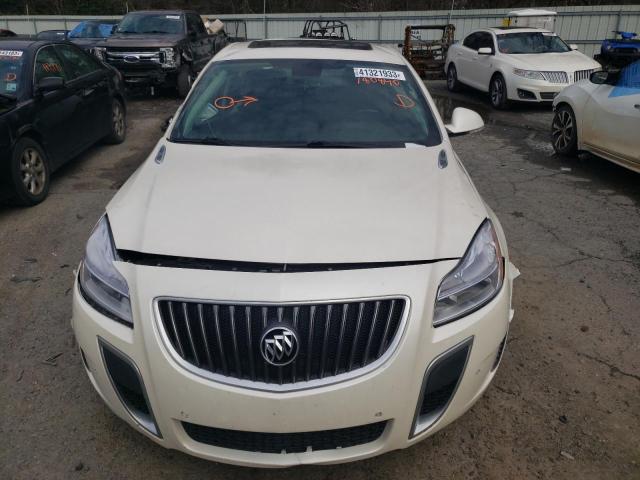 2G4GV5GV3C9180840 - 2012 BUICK REGAL GS თეთრი ფოტო 5