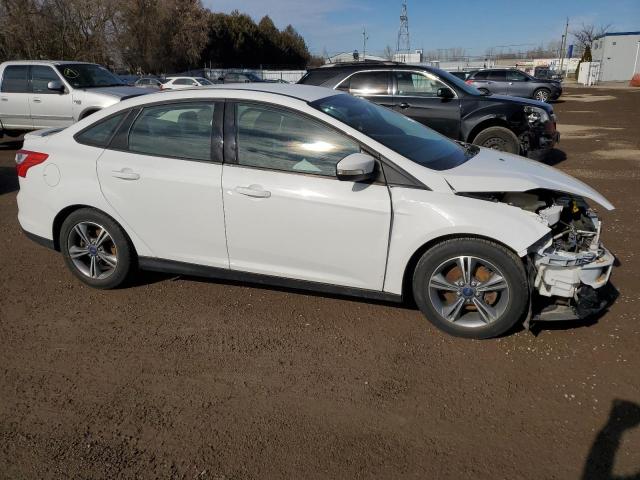 1FADP3F28EL214768 - 2014 FORD FOCUS SE WHITE photo 4