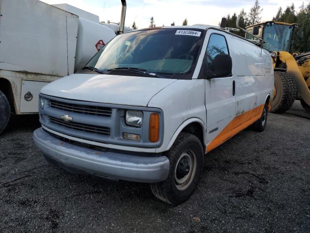 1GCHG39R5W1066077 - 1998 CHEVROLET EXPRESS G3 WHITE photo 1