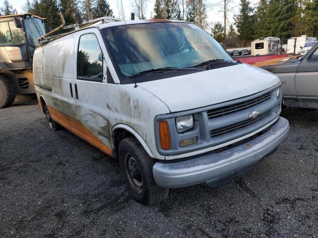 1GCHG39R5W1066077 - 1998 CHEVROLET EXPRESS G3 WHITE photo 4