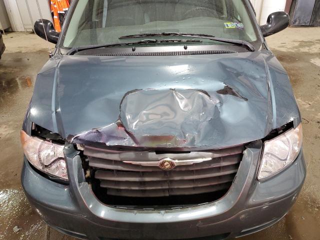 1C4GP45R35B329523 - 2005 CHRYSLER TOWN & COU ლურჯი ფოტო 11