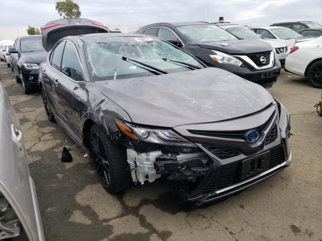 4T1K31AK6NU591629 - 2022 TOYOTA CAMRY XSE GRAY photo 4