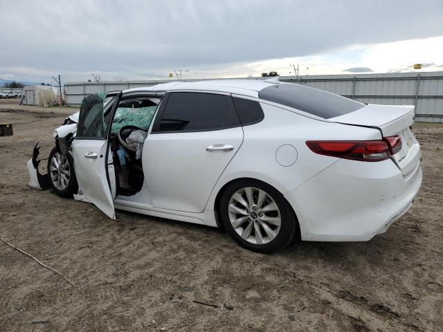 5XXGT4L38JG236513 - 2018 KIA OPTIMA LX WHITE photo 2