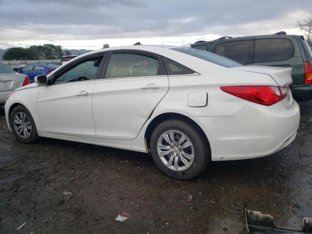 5NPEB4AC9DH609659 - 2013 HYUNDAI SONATA GLS WHITE photo 2