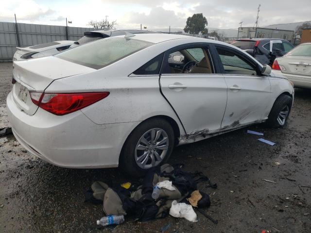 5NPEB4AC9DH609659 - 2013 HYUNDAI SONATA GLS WHITE photo 3