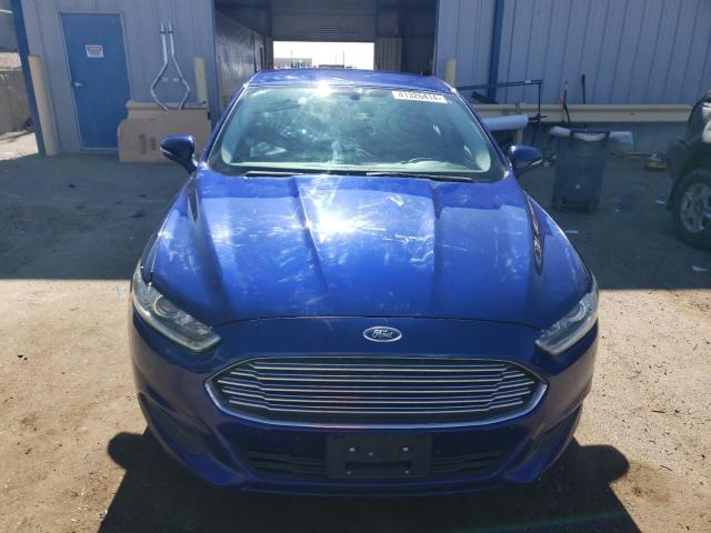 3FA6P0H70GR355578 - 2016 FORD FUSION SE BLUE photo 5