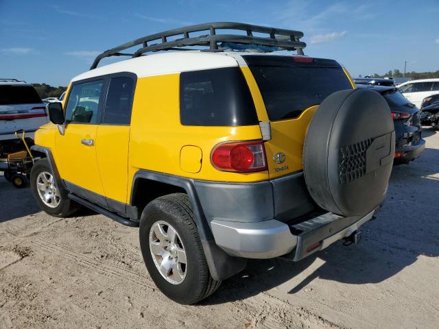 JTEBU11F670077807 - 2007 TOYOTA FJ CRUISER YELLOW photo 2