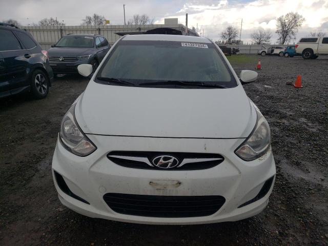 KMHCT4AE4DU310135 - 2013 HYUNDAI ACCENT GLS WHITE photo 5