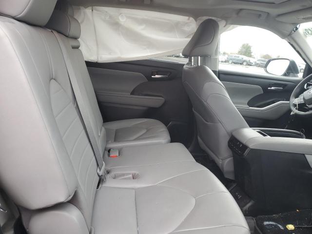 5TDHZRBH0NS582993 - 2022 TOYOTA HIGHLANDER XLE BLUE photo 10