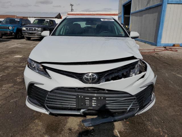 4T1C11AK7RU216039 - 2024 TOYOTA CAMRY LE WHITE photo 5