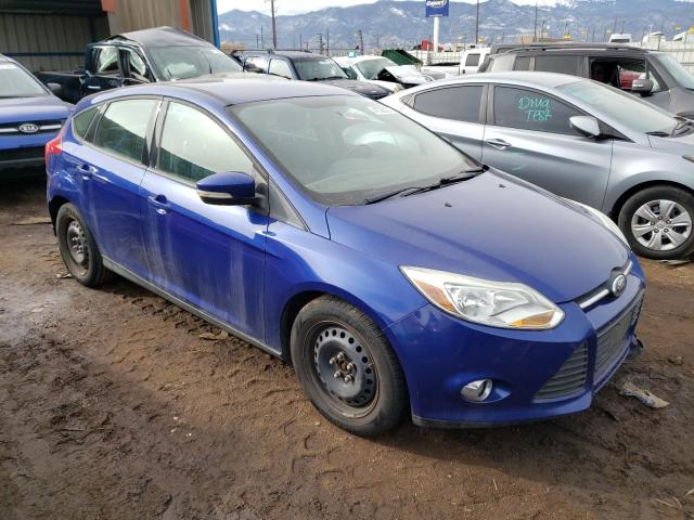 1FAHP3K25CL251507 - 2012 FORD FOCUS SE BLUE photo 4