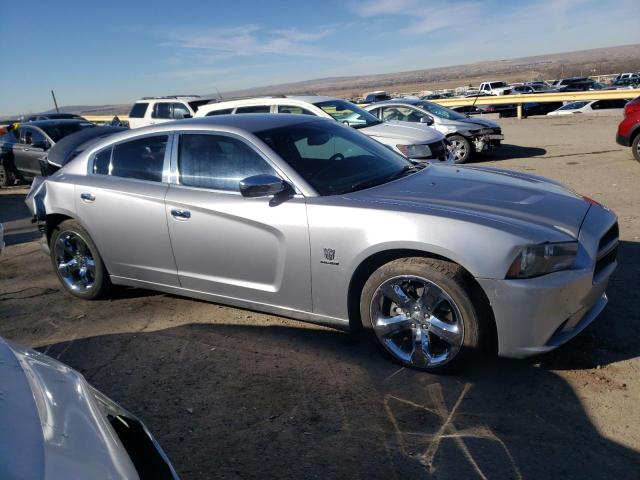 2C3CDXCT2EH114461 - 2014 DODGE CHARGER R/T SILVER photo 4