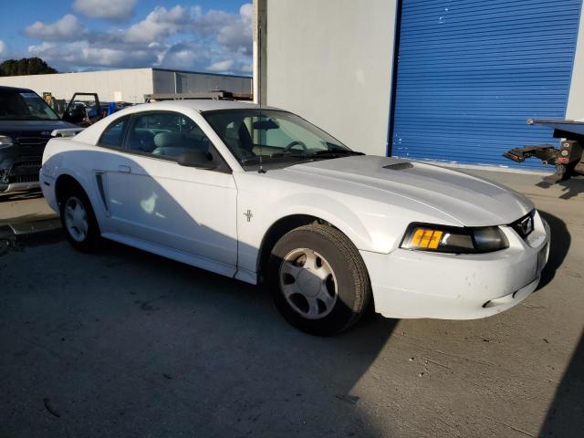 1FAFP404X1F256943 - 2001 FORD MUSTANG WHITE photo 4