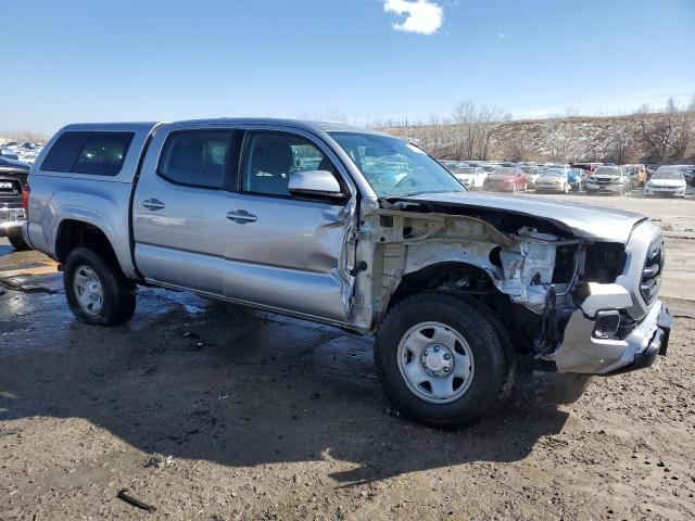 3TMCZ5AN0JM147606 - 2018 TOYOTA TACOMA DOUBLE CAB SILVER photo 4