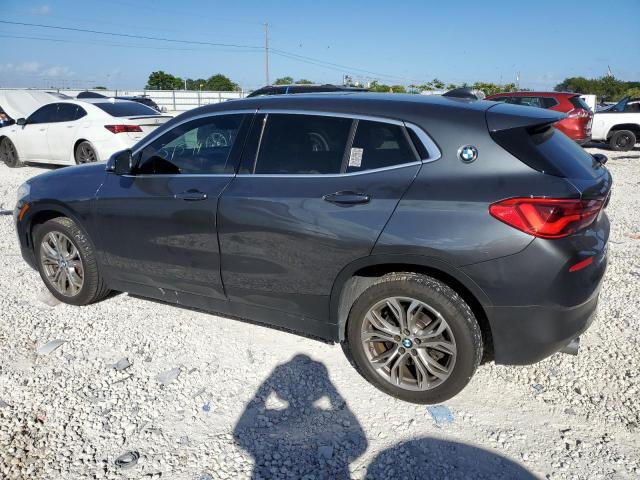 WBXYJ3C31JEJ75307 - 2018 BMW X2 SDRIVE28I Մոխրագույն լուսանկար 2
