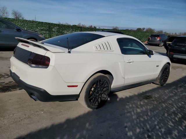 1ZVBP8CF0B5114408 - 2011 FORD MUSTANG GT WHITE photo 3