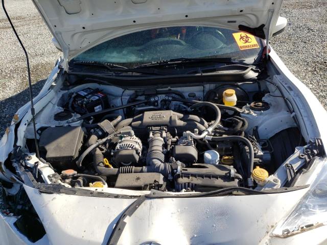 JF1ZNAA13G9709510 - 2016 TOYOTA SCION FR-S WHITE photo 11