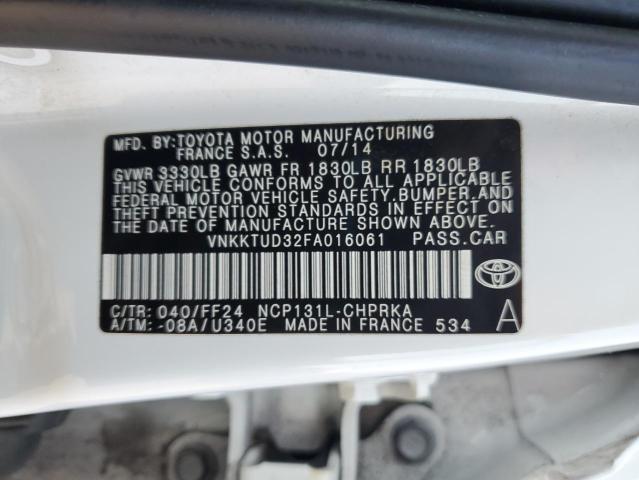 VNKKTUD32FA016061 - 2015 TOYOTA YARIS WHITE photo 12