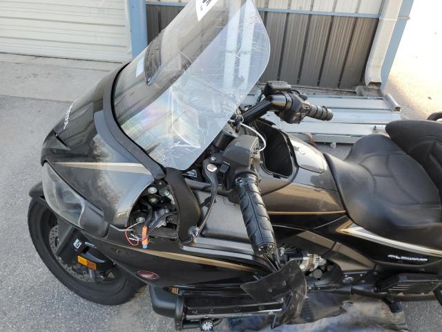 JH2SC68N2GK200550 - 2016 HONDA GL1800 ABS BLACK photo 9