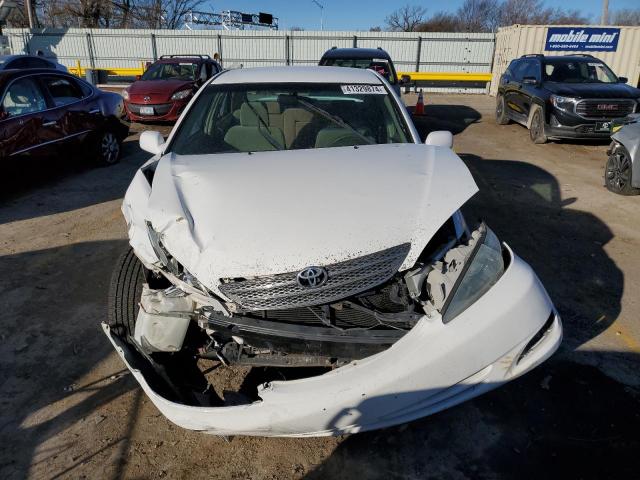 4T1BE32K02U096018 - 2002 TOYOTA CAMRY LE WHITE photo 5