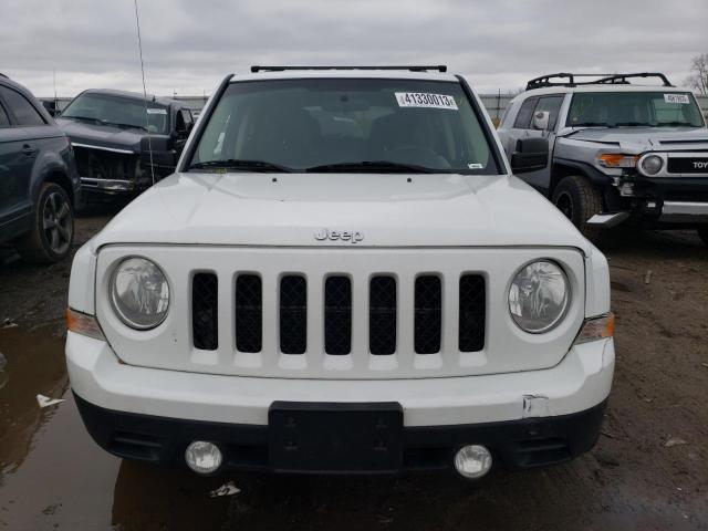 1J4NF1GB9BD216467 - 2011 JEEP PATRIOT SP WHITE photo 5