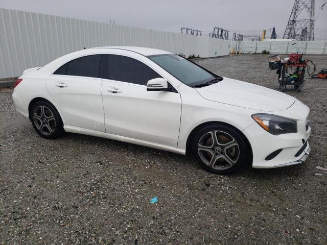 WDDSJ4EB8JN646968 - 2018 MERCEDES-BENZ CLA 250 WHITE photo 4