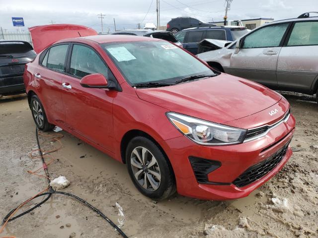 3KPA24AD4PE574061 - 2023 KIA RIO LX RED photo 4