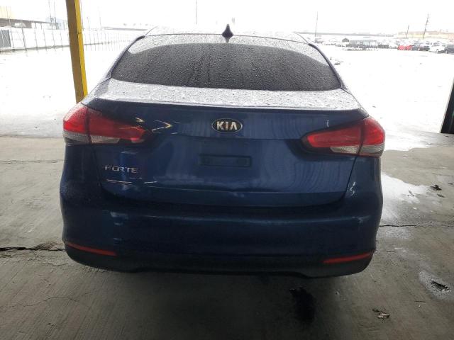 3KPFK4A76HE074792 - 2017 KIA FORTE LX BLUE photo 6