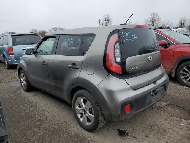 KNDJN2A23J7589989 - 2018 KIA SOUL GRAY photo 2