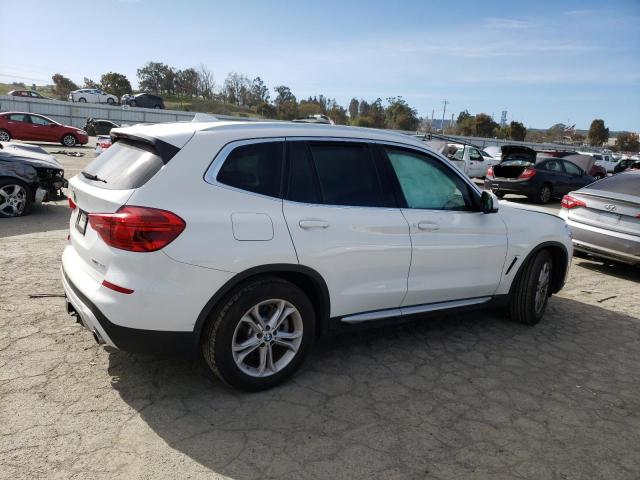 5UXTR9C52KLE17556 - 2019 BMW X3 XDRIVE30I WHITE photo 3