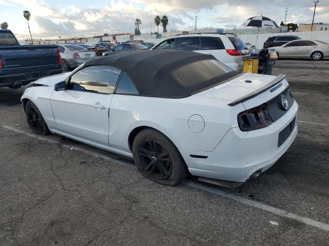 1ZVBP8EM7E5243665 - 2014 FORD MUSTANG WHITE photo 2