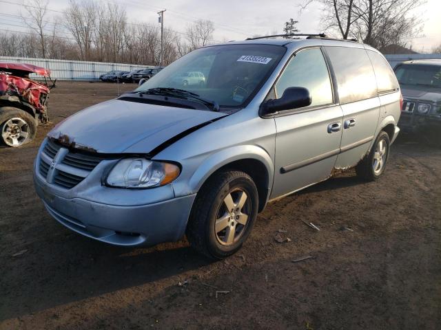 1D4GP45R75B181623 - 2005 DODGE CARAVAN SXT BLUE photo 1