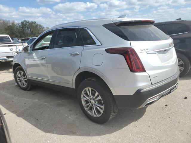 1GYKNDRS2LZ190917 - 2020 CADILLAC XT5 PREMIUM LUXURY SILVER photo 2