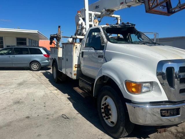 3FRWF7FJ1FV525007 - 2015 FORD F750 SUPER DUTY WHITE photo 2