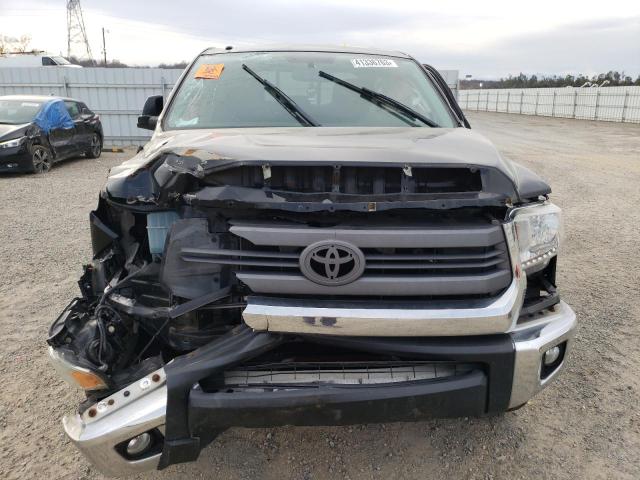 5TFRM5F19EX076582 - 2014 TOYOTA TUNDRA DOUBLE CAB SR/SR5 BLACK photo 5