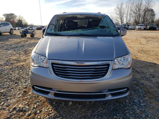 2C4RC1BGXFR677103 - 2015 CHRYSLER TOWN & COU TOURING SILVER photo 5