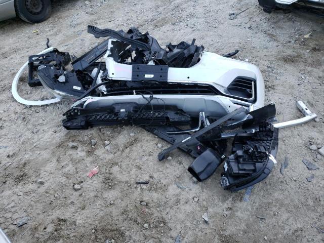 5UXCW2C05M9H26197 - 2021 BMW X7 XDRIVE40I WHITE photo 13