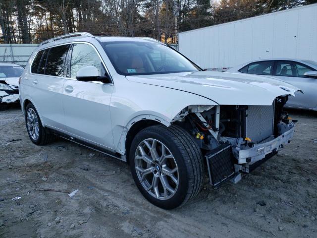 5UXCW2C05M9H26197 - 2021 BMW X7 XDRIVE40I WHITE photo 4