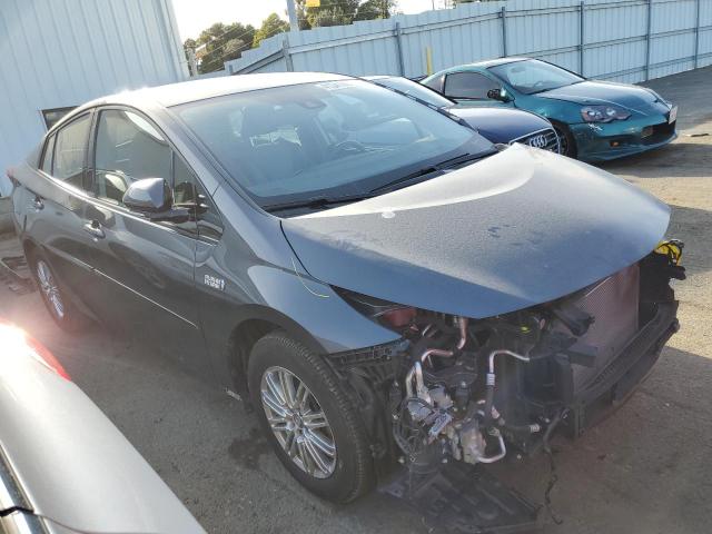 JTDKARFP5H3065628 - 2017 TOYOTA PRIUS PRIM 灰色 照片 4