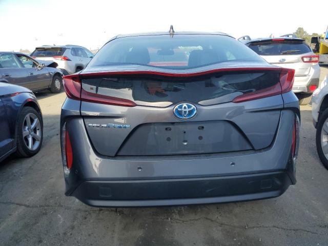 JTDKARFP5H3065628 - 2017 TOYOTA PRIUS PRIM 灰色 照片 6