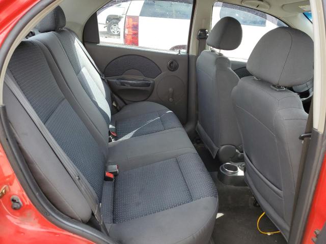 KL1TD56616B575898 - 2006 CHEVROLET AVEO BASE RED photo 10