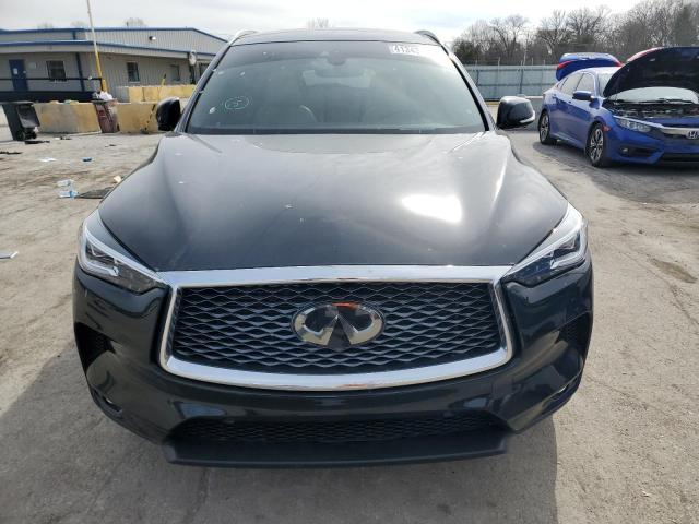 3PCAJ5M39KF115526 - 2019 INFINITI QX50 ESSENTIAL BLACK photo 5